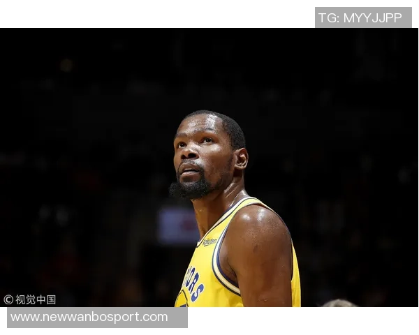 杜兰特轻松砍下24分8助攻创赛季新高展现全能表现